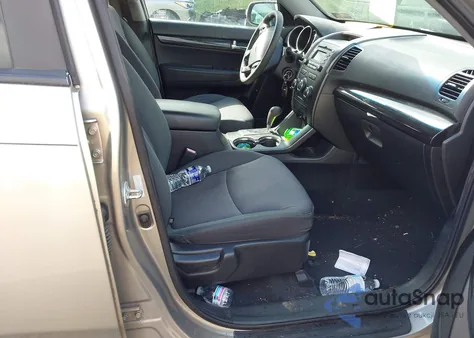 2012 Kia Sorento Lx из США, поврежденный, VIN 5XYKT3A15CG295541